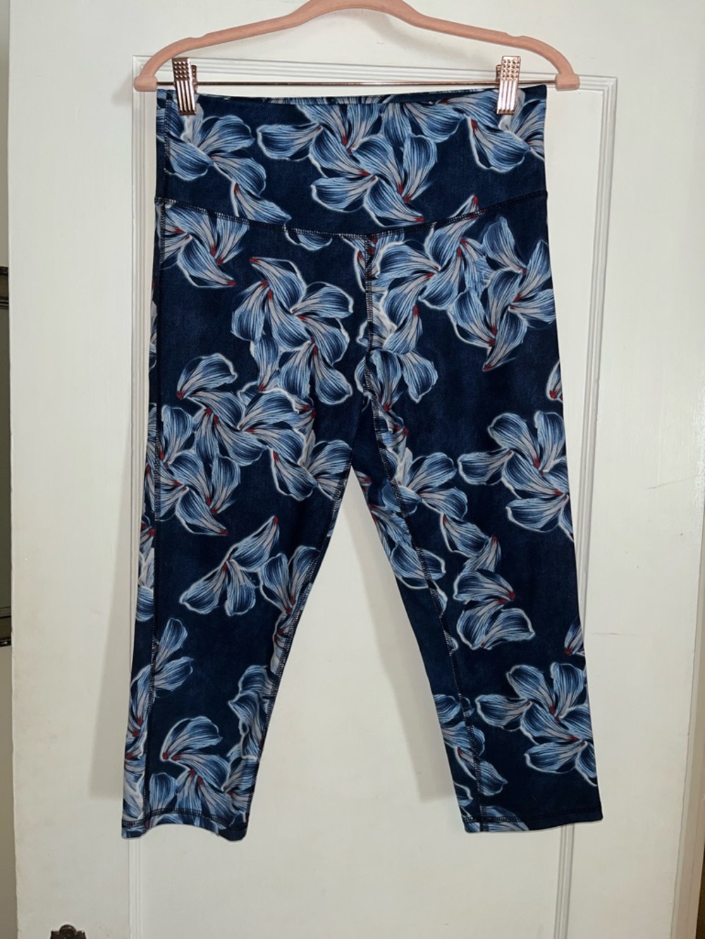 Cropped Floral Gym Leggings